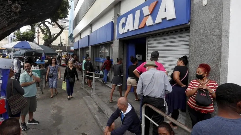 Bancos reabrem ao meio-dia após o feriado de carnaval