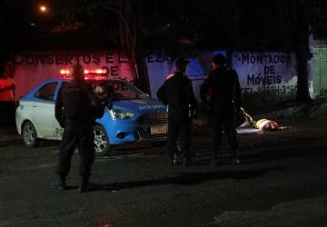 Ajudante de mecânico é morto a tiros em São Gonçalo